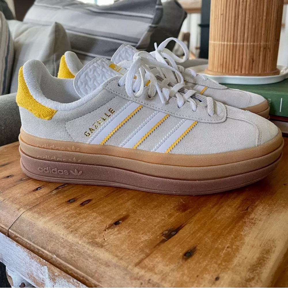 Adidas Women's Gazelle White and Yellow Sneakers